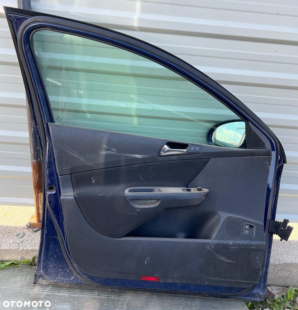 Drzwi lewy przód VW Passat B6 (LA5E) - 2