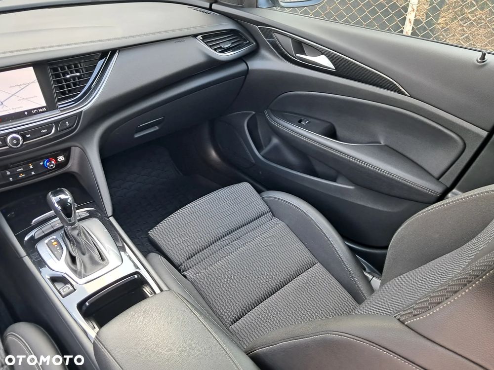Opel Insignia 2.0 BiTurbo 4x4 Business Innovation - 22