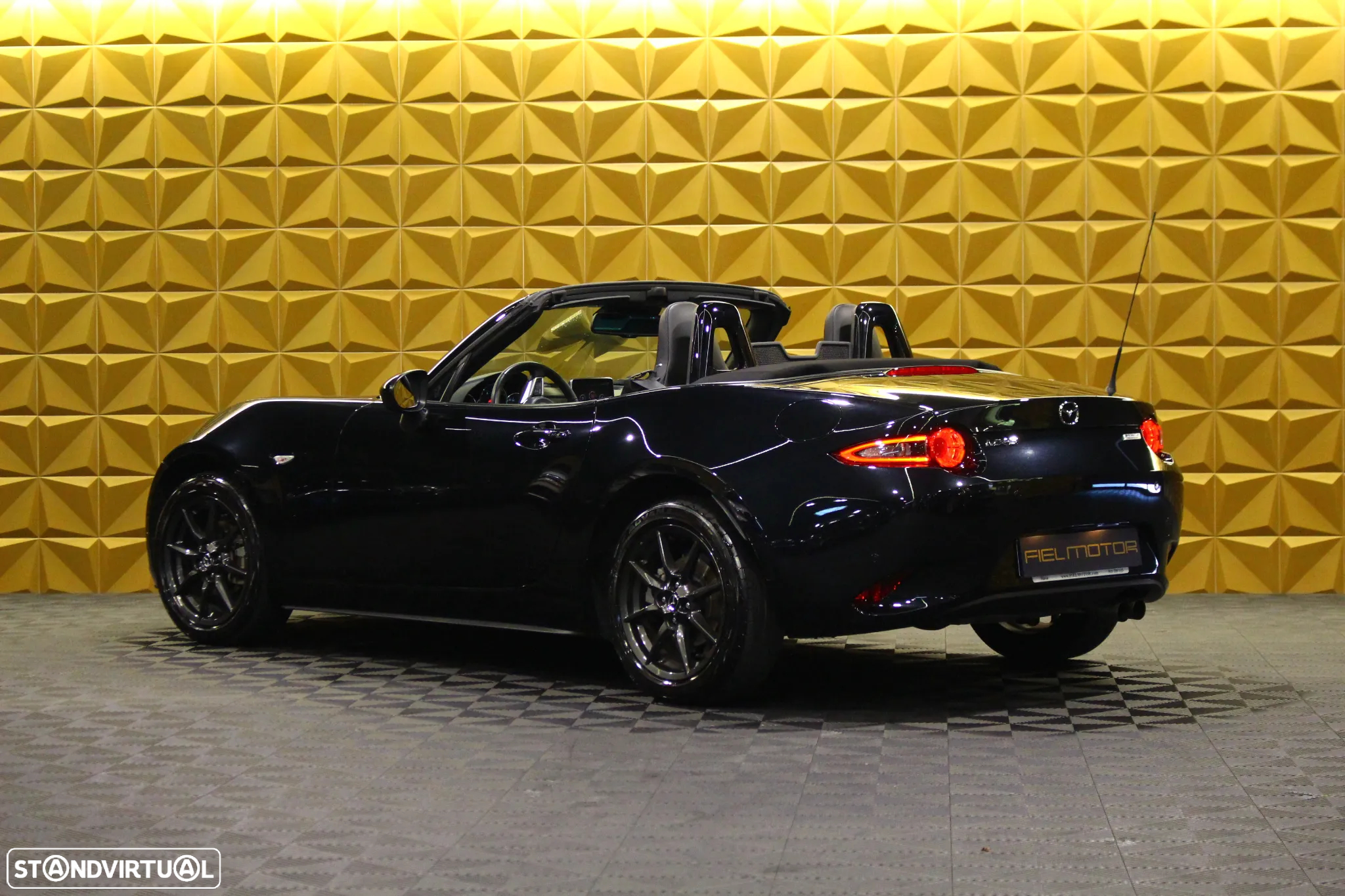 Mazda MX-5 MZR 1.5 Sky.Excellence Navi - 9