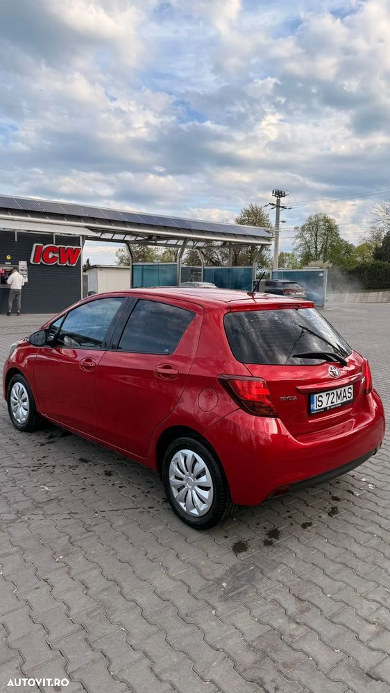 Toyota Yaris - 4