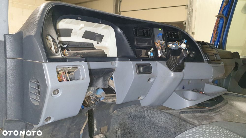 actros mp3 mp2 deska rozdzielcza konsola kabiny stelaż nagrzewnica kpl - 8