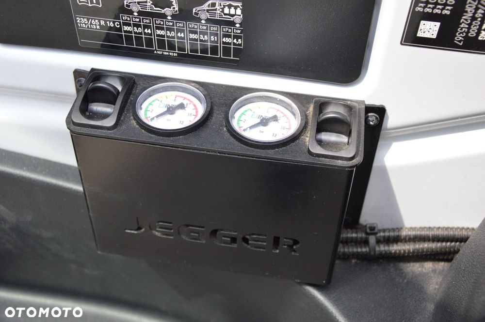 Mercedes-Benz Sprinter 317 CDI OM654 Podwozie 4325 mm - 17