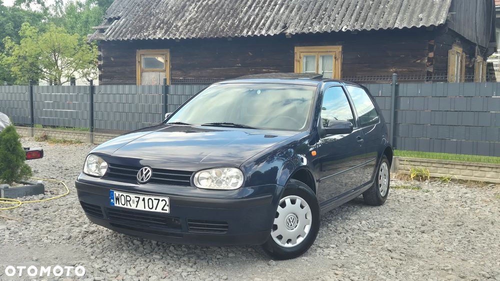 Volkswagen Golf 1.4 Comfortline - 1