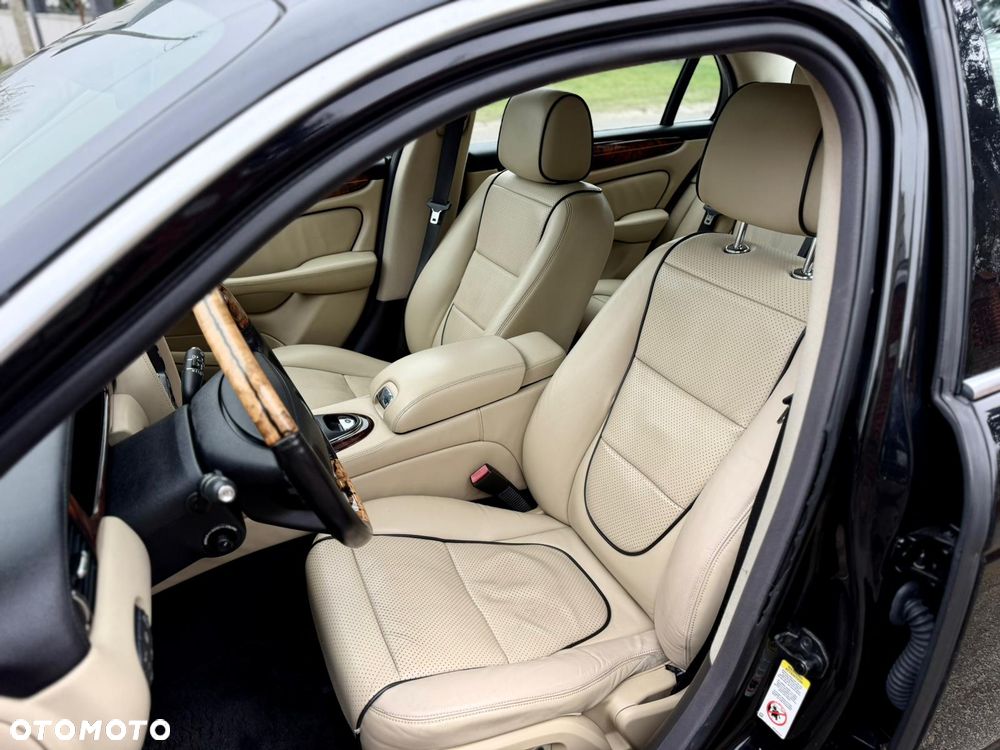 Jaguar XJ XJ8 4.2 Executive - 35