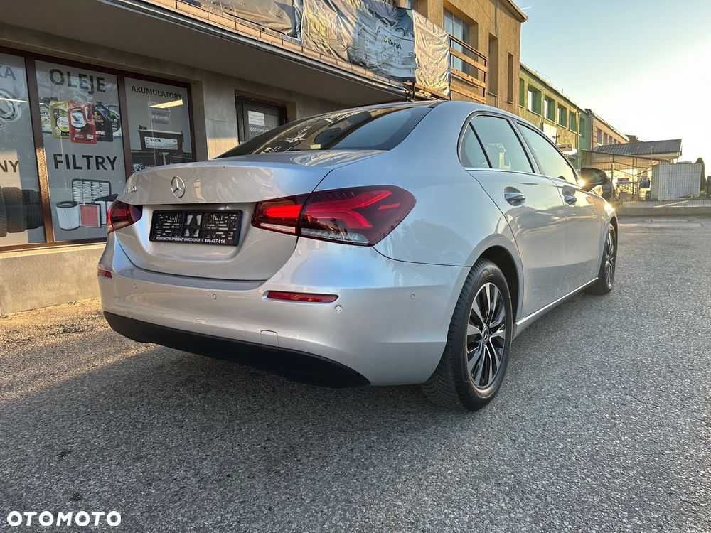 Mercedes-Benz Klasa A 180 d 8G-DCT Edition 2021 - 6