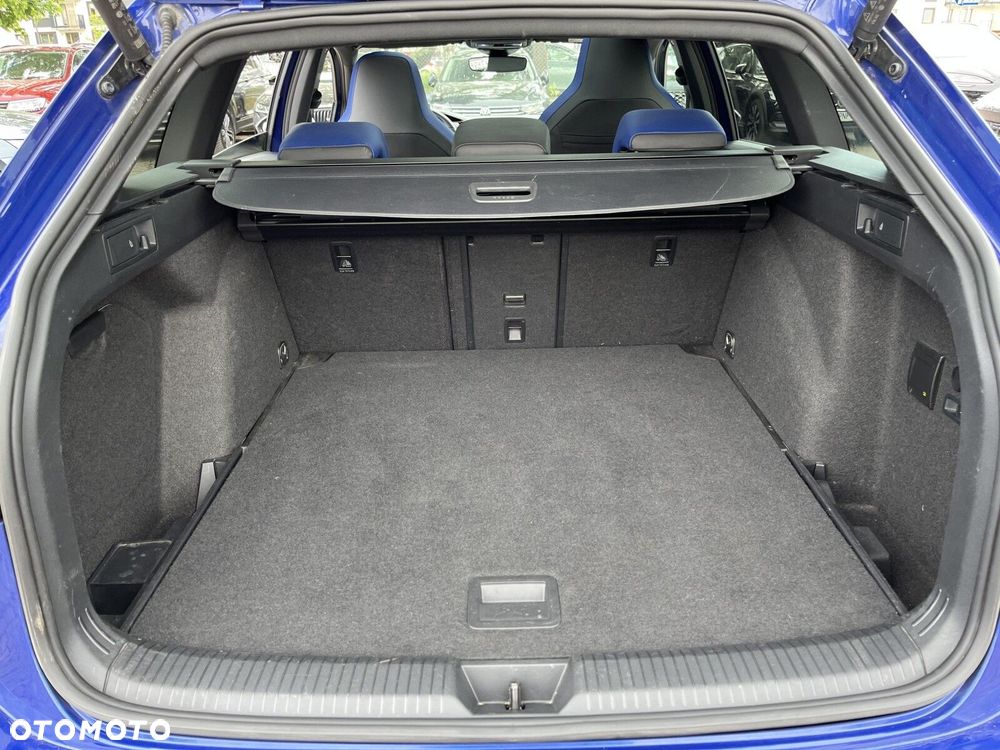 Volkswagen Golf 2.0 TSI 4Motion R DSG - 38