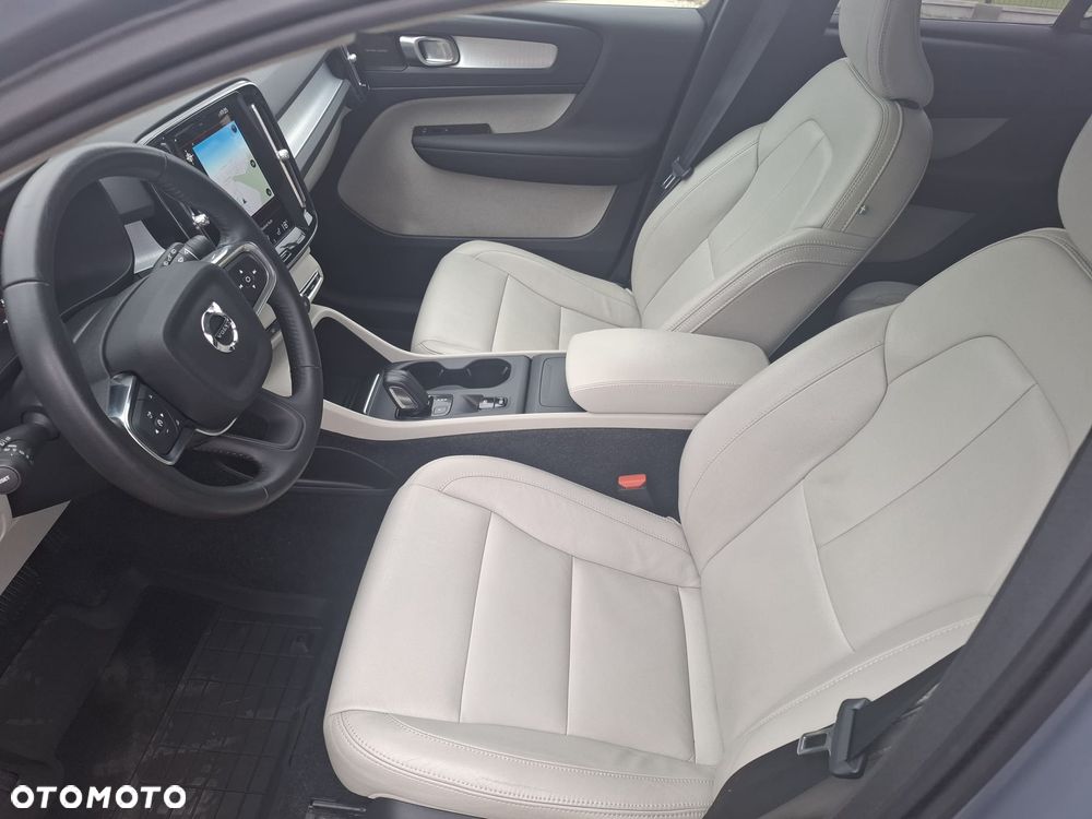 Volvo XC 40 T5 AWD Geartronic Momentum Pro - 18