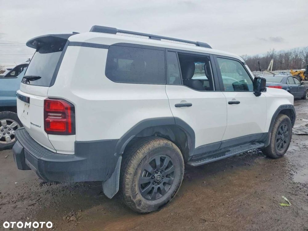 Toyota Land Cruiser - 4