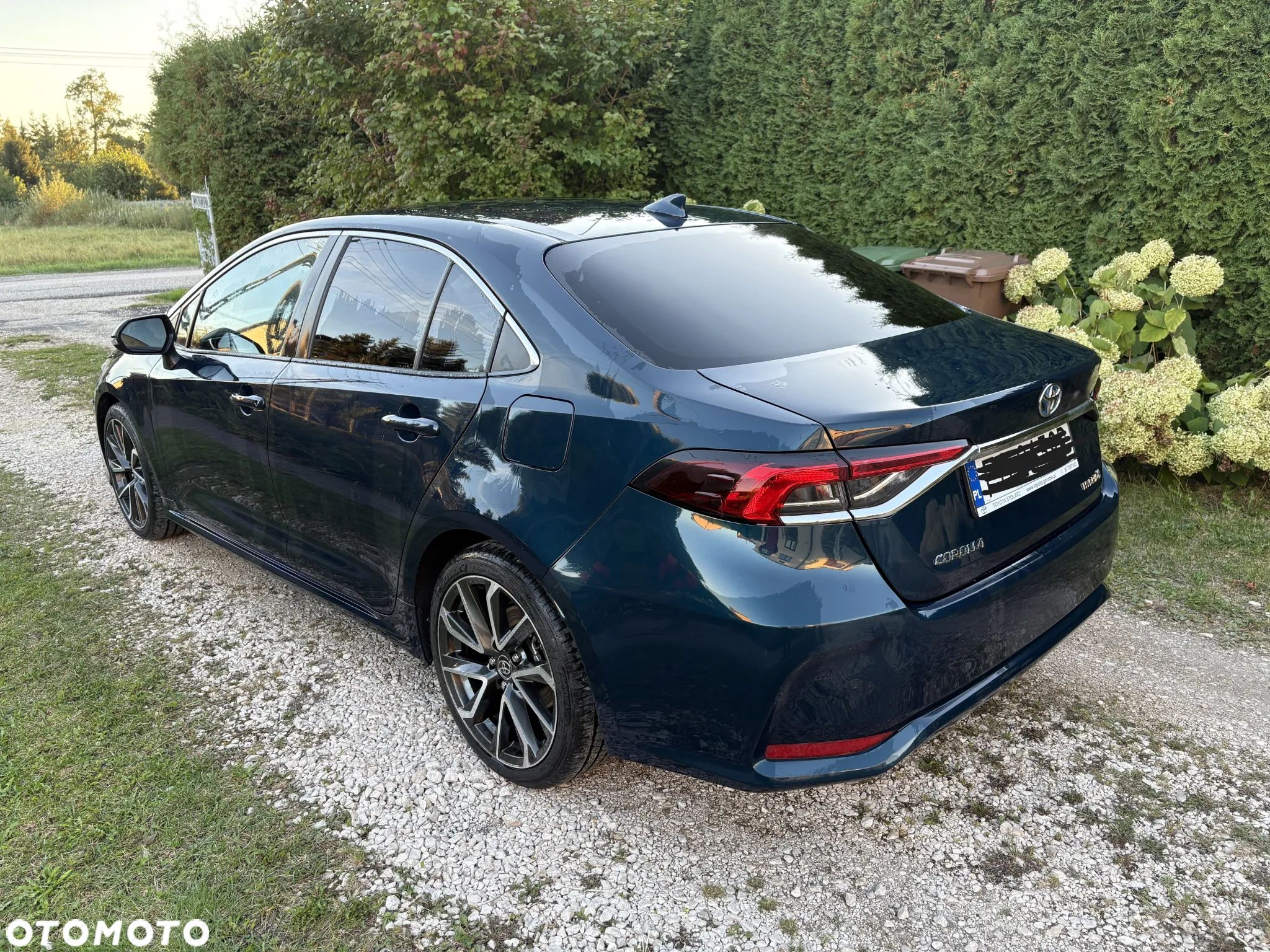 Toyota Corolla 1.8 Hybrid Comfort - 1
