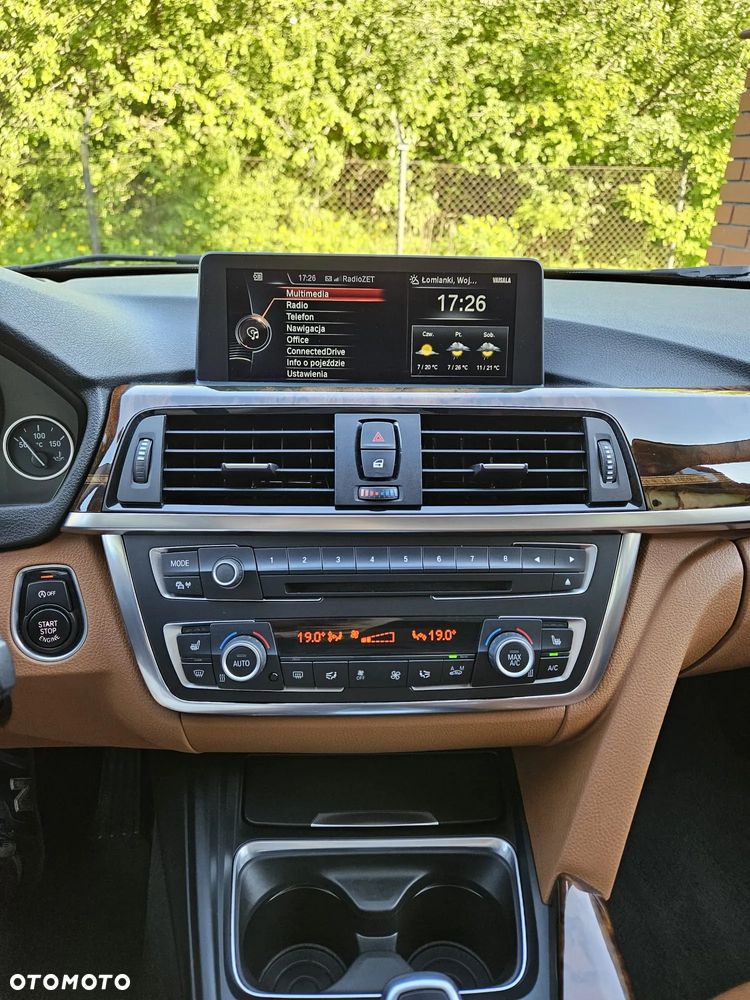 BMW Seria 3 335d xDrive Luxury Line - 12