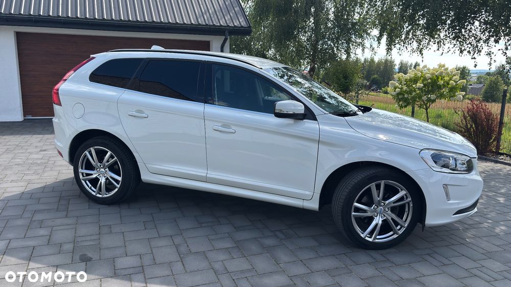 Volvo XC 60 - 4