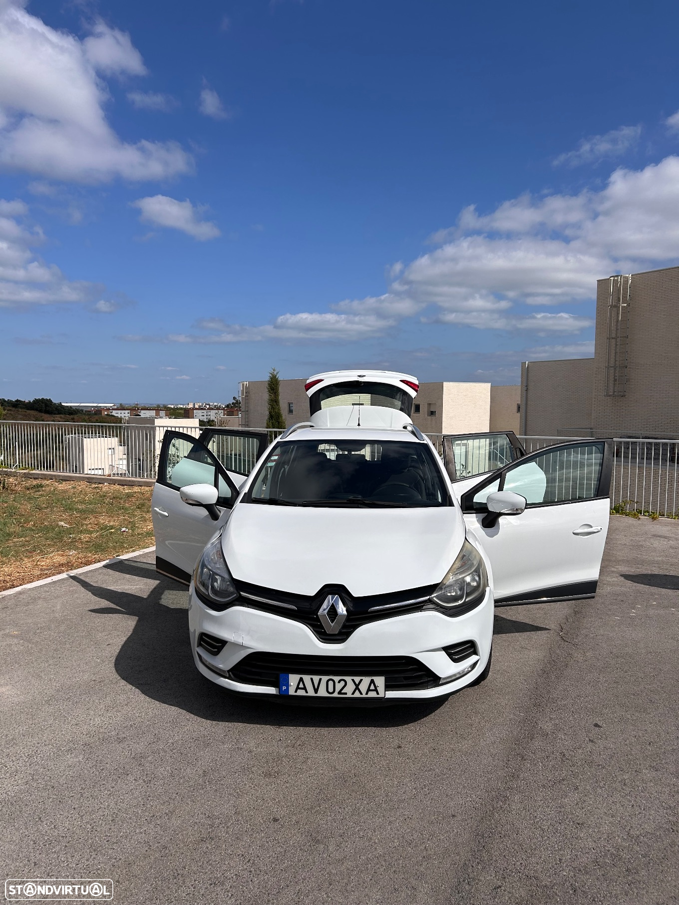 Renault Clio Sport Tourer Energy dCi 90 Business - 21