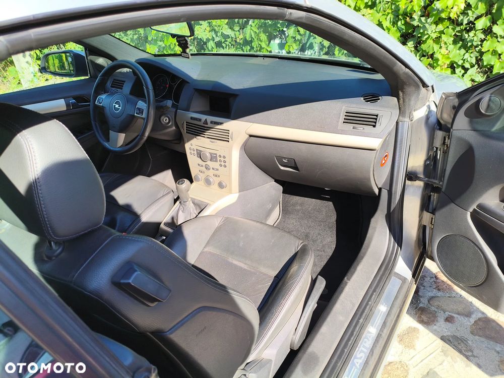 Opel Astra 1.8 Cosmo - 9