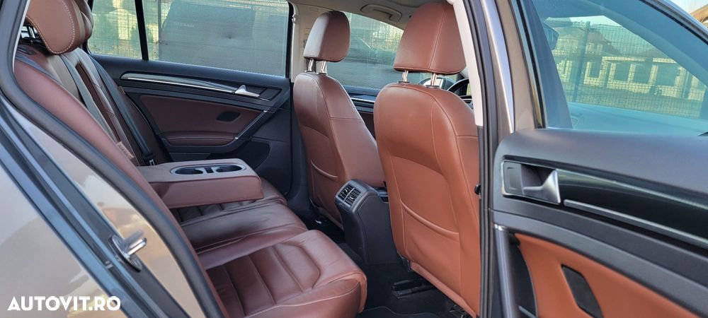 Volkswagen Golf 2.0 TDI (BlueMotion Technology) Highline - 32