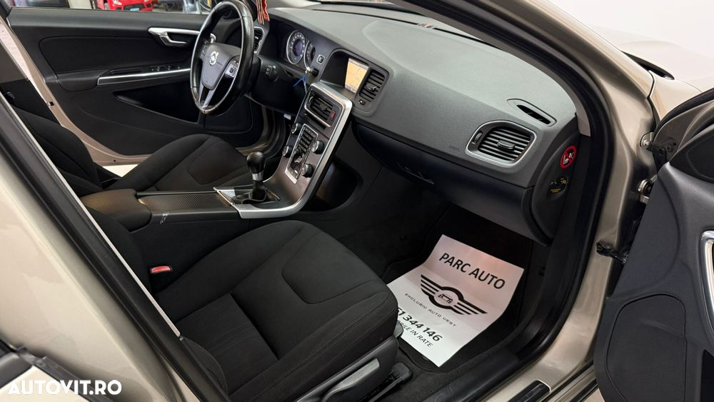 Volvo V60 T3 Kinetic - 8