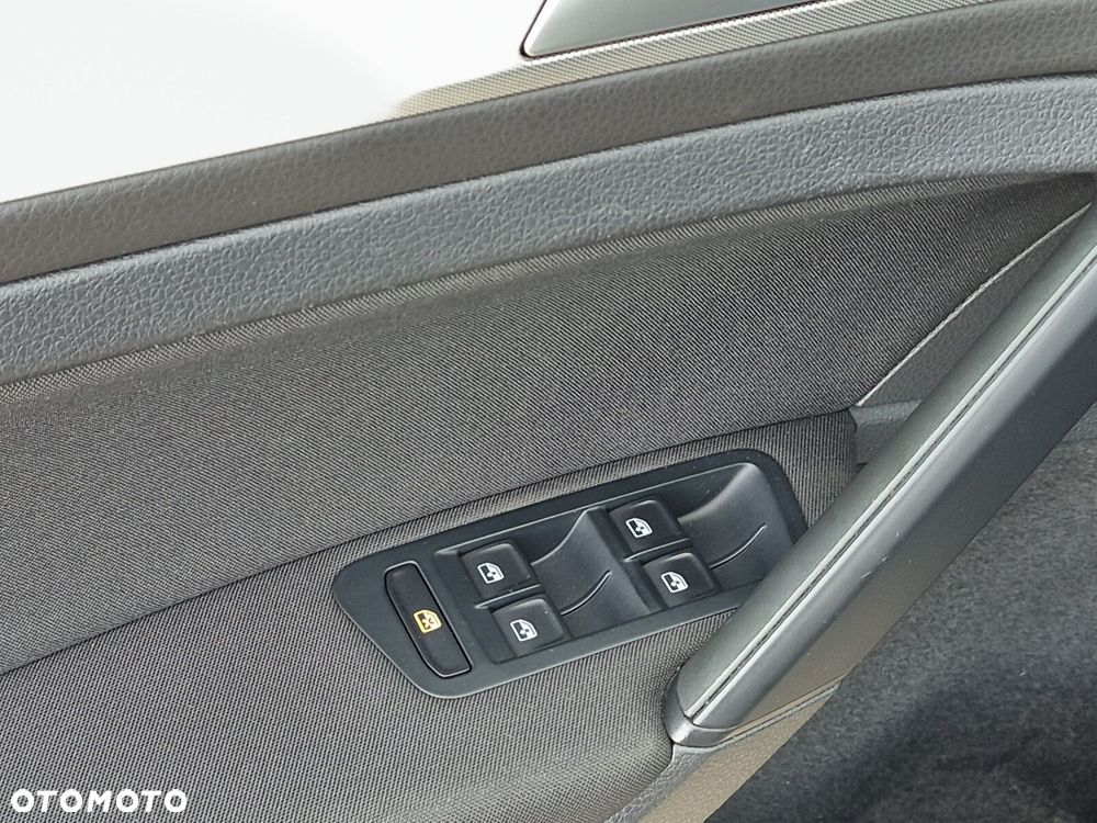 Volkswagen Golf Variant 1.0 TSI BMT Trendline - 10