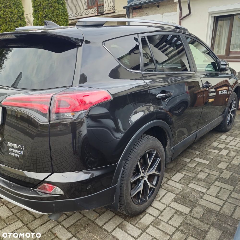 Toyota RAV4 - 4