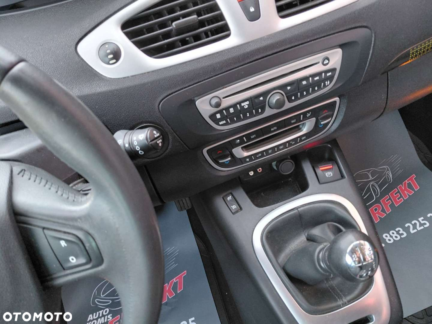 Renault Scenic - 23