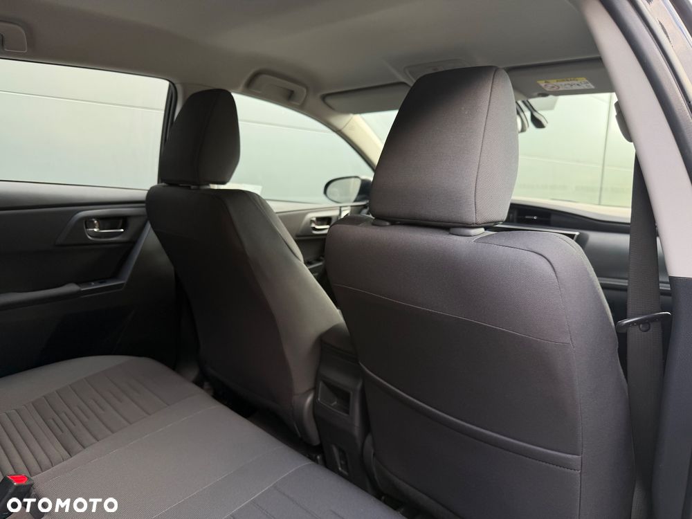 Toyota Auris 1.6 Premium - 25