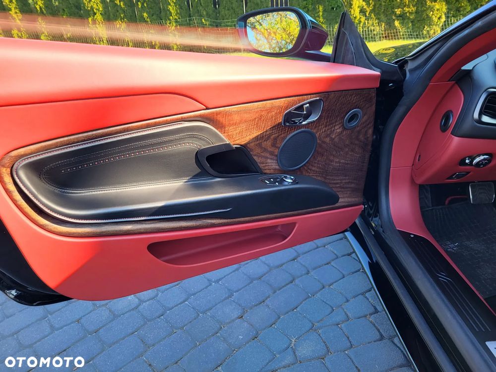 Aston Martin DB11 Launch Edition - 22