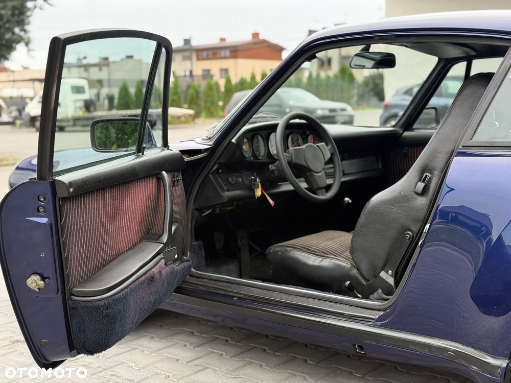 Porsche 911 - 21