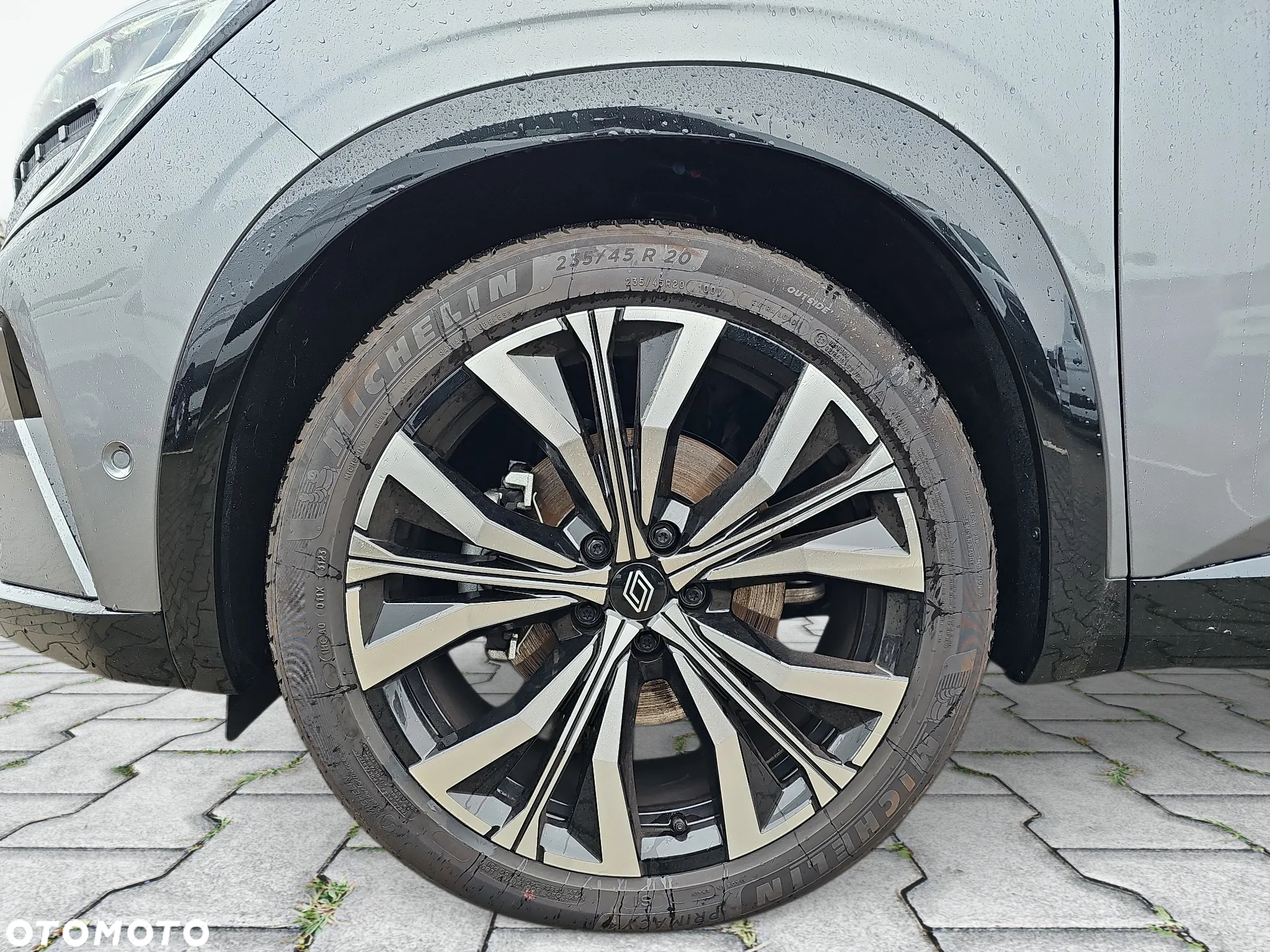 Renault Austral 1.3 TCe mHEV Iconic - 9