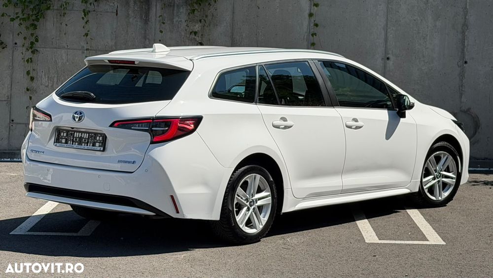 Toyota Corolla 1.8 HSD Business - 9
