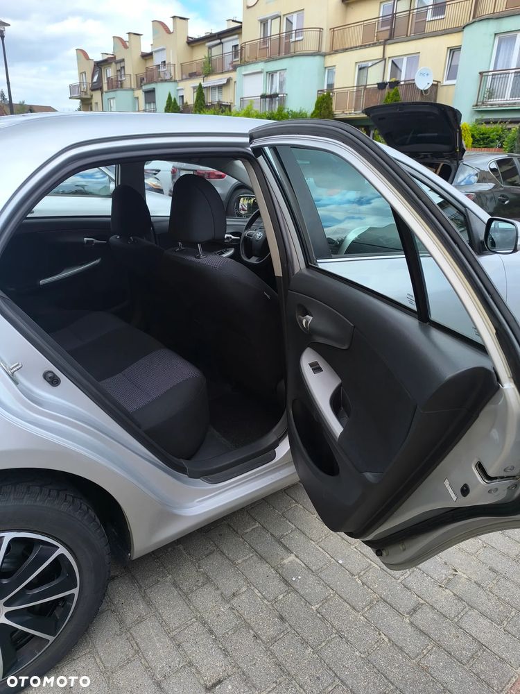 Toyota Corolla 1.33 VVT-i Luna - 12
