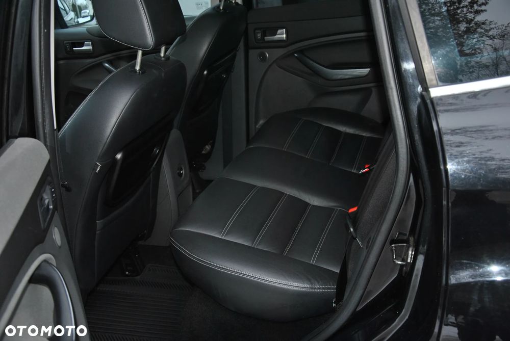 Ford Kuga 2.0 TDCi 2x4 Titanium - 15