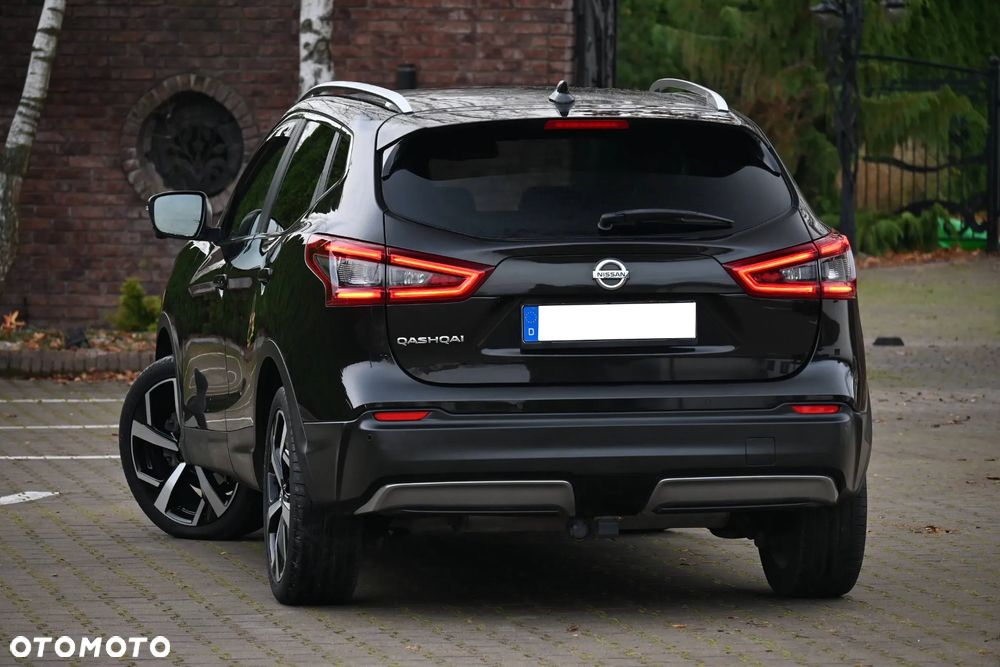 Nissan Qashqai 1.2 DIG-T Xtronic TEKNA+ - 16