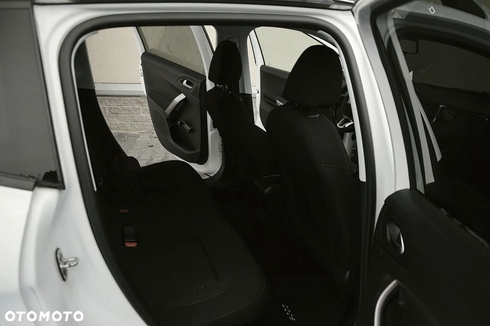 Peugeot 2008 1.2 Pure Tech Active - 9