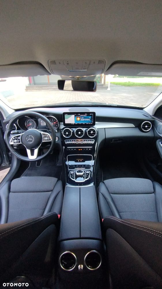 Mercedes-Benz Klasa C 180 9G-TRONIC - 20