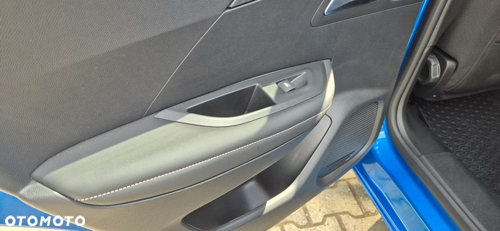 Peugeot 2008 PureTech 130 Allure S&S EAT8 - 26