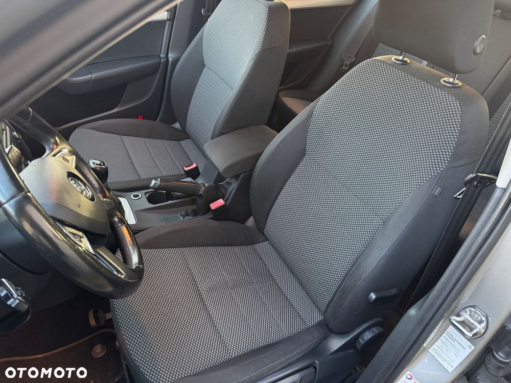 Skoda RAPID 1.2 TSI Ambition - 13