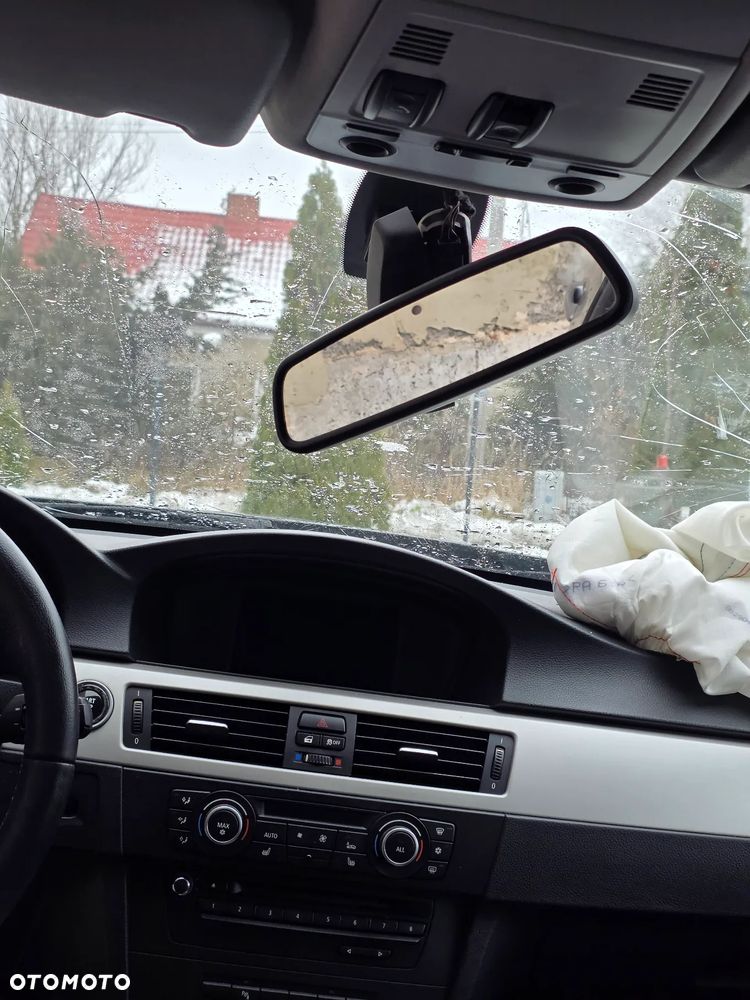 BMW Seria 3 318d Sport Line - 39