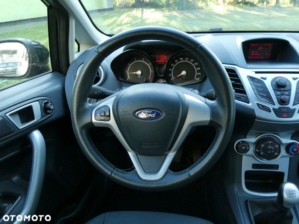 Ford Fiesta 1.25 Champions Edition - 15