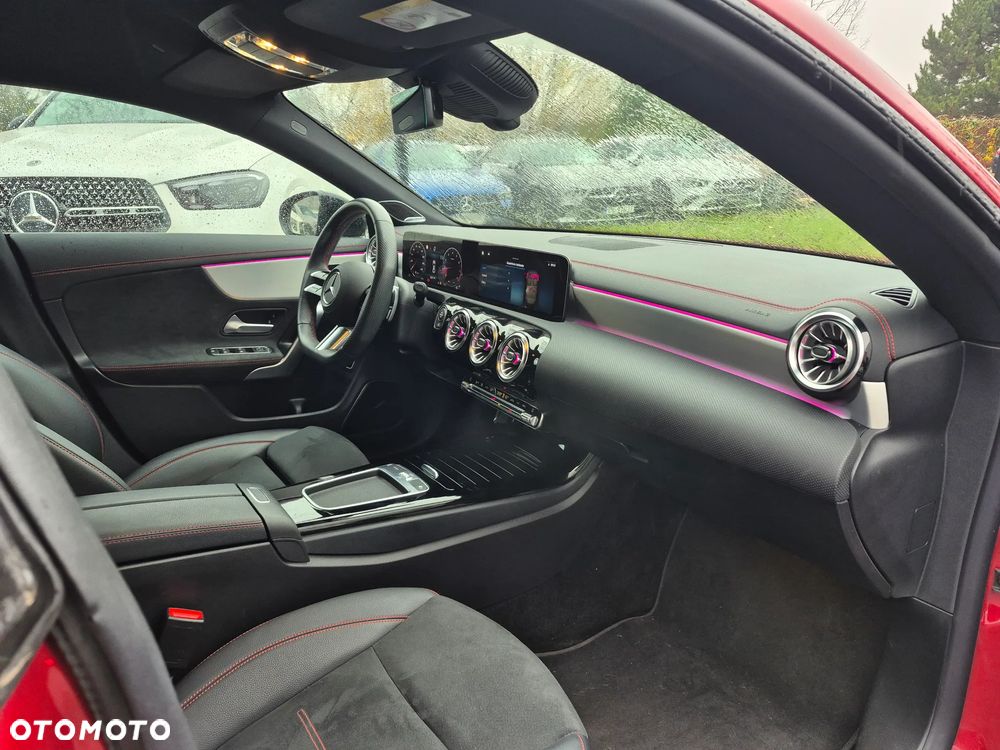 Mercedes-Benz CLA 200 AMG Line 7G-DCT - 27