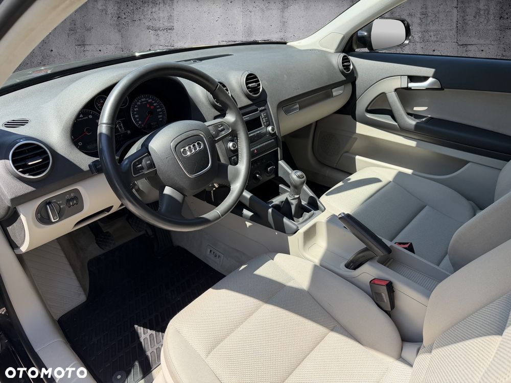 Audi A3 3-drzwiowe 1.2 TFSI Attraction - 7
