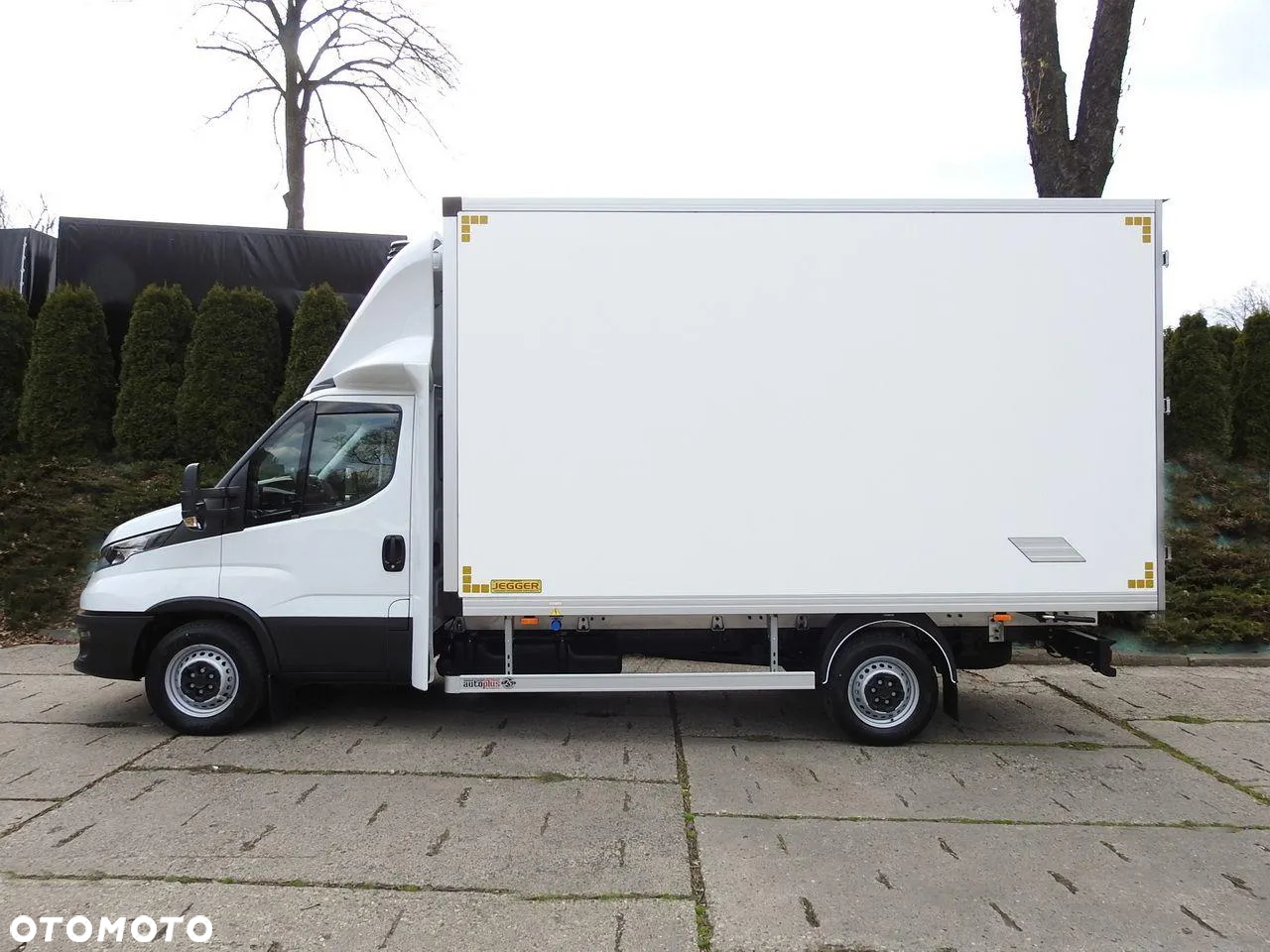 Iveco DAILY 35S16 NOWY KONTENER CHŁODNIA -10*C 8 PALET FUNKCJA GRZANIA ZASILANIE 230V TEMPOMAT KLIMATYZACJA GWARANCJA 160KM [ 557127 ] - 10