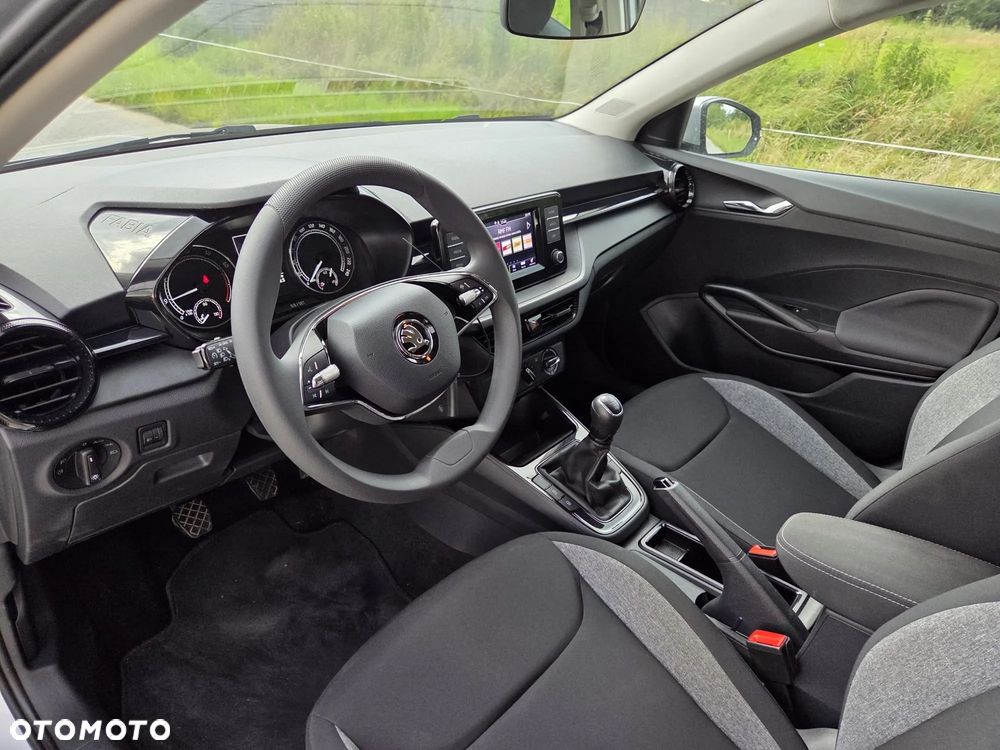 Skoda Fabia 1.0 Active - 5