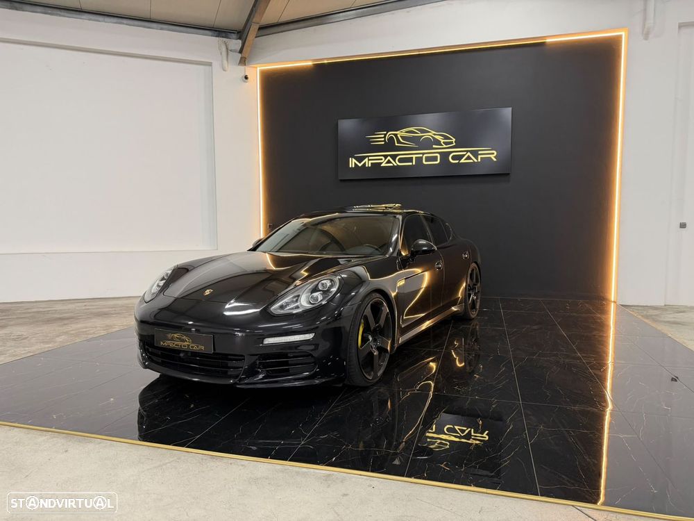 Porsche Panamera Platinum Edition - 2