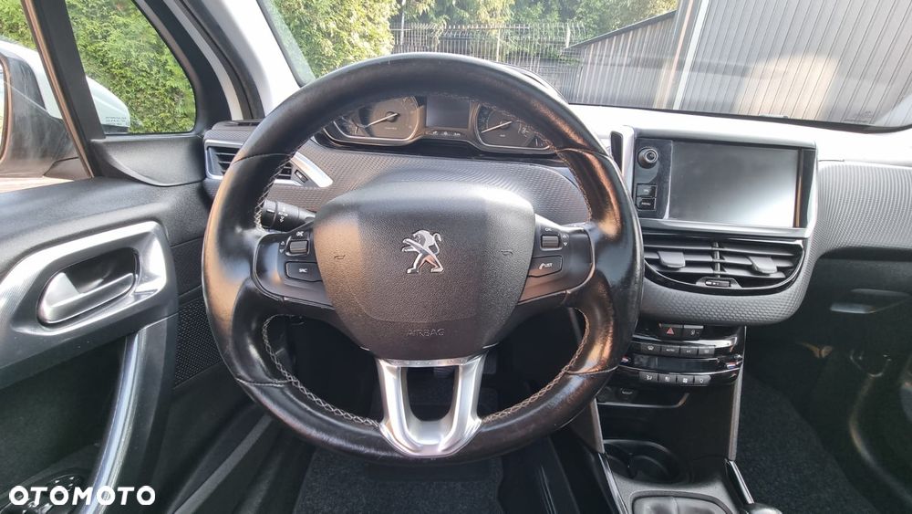 Peugeot 2008 1.6 BlueHDi Allure - 24