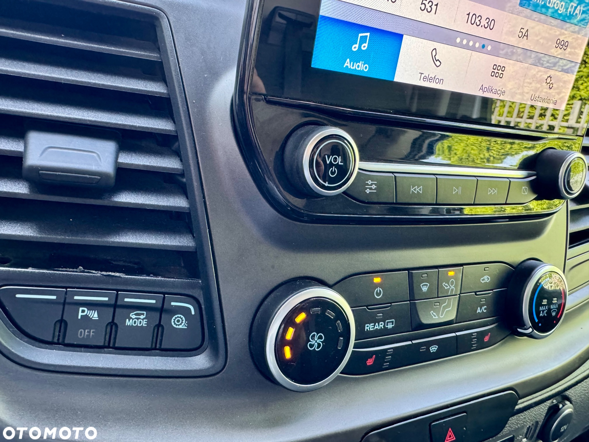 Ford TRANSIT AWD 4X4 podwójne drzwi / drzwi tylne 180 Faktura VAT 23% Kamera Monitor 170KM klimatyzacja podgrzewane siedzenia czujniki 3 osobowy faktura VAT23% serwis zadbany BOGATA OPCJA L2H2 wysoki napęd na cztery koła - 28