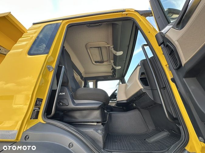 MAN TGS 41.460 8X8 - 33