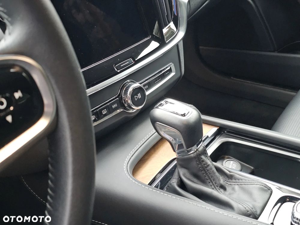 Volvo S90 D4 Inscription - 19