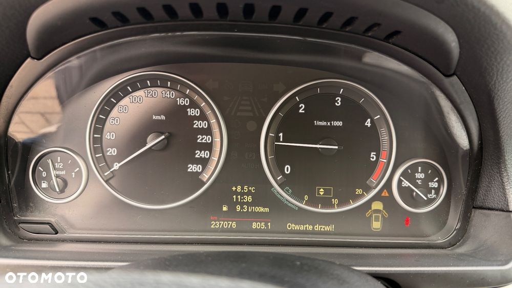 BMW Seria 5 520d Luxury Line - 14