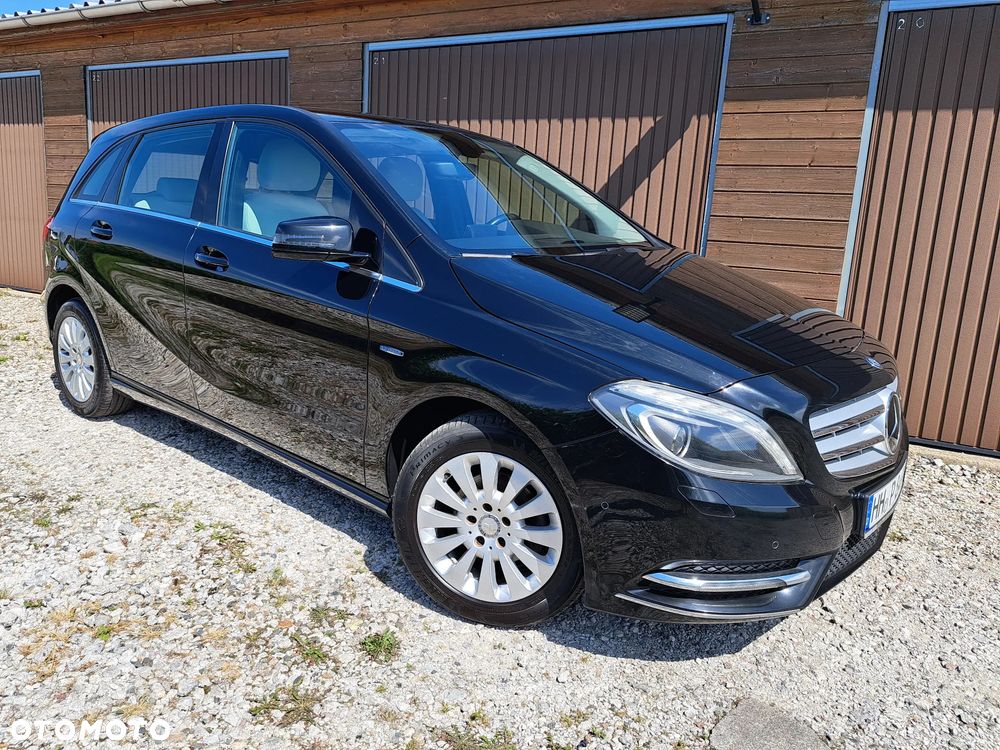 Mercedes-Benz Klasa B 180 (BlueEFFICIENCY) - 16