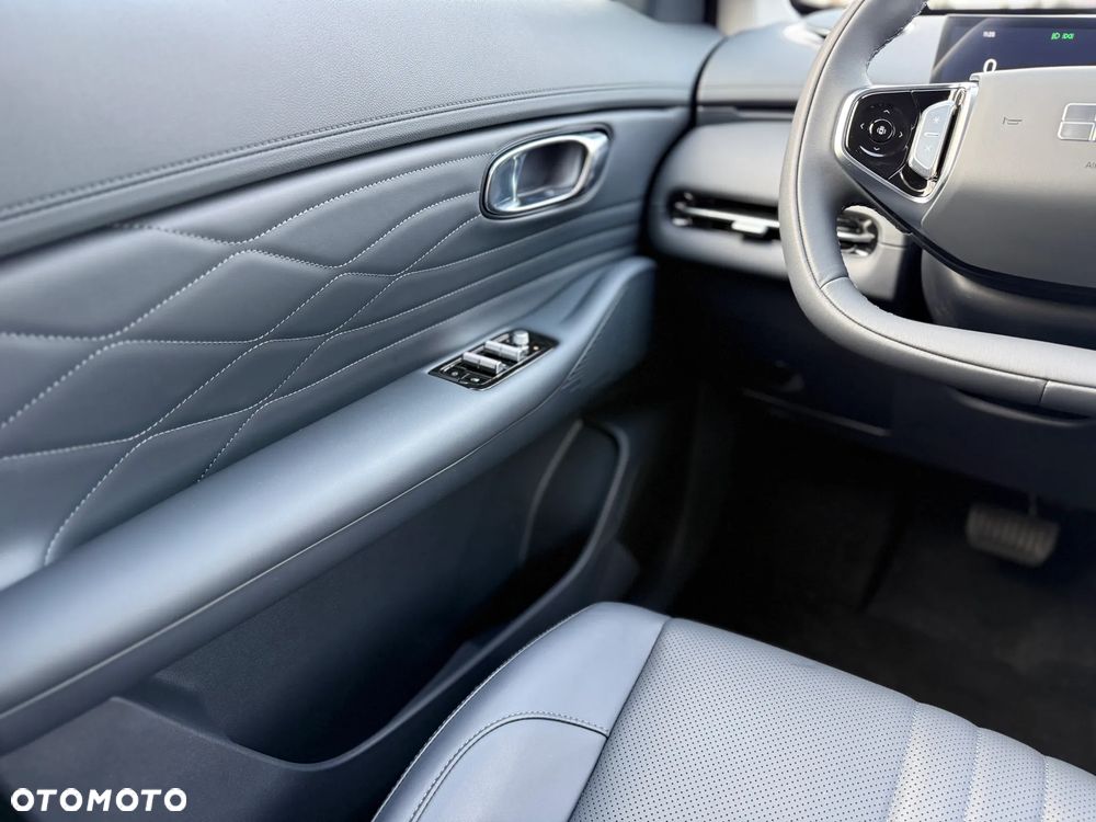 Geely Starray EM-i 1.5 PHEV Pro - 20