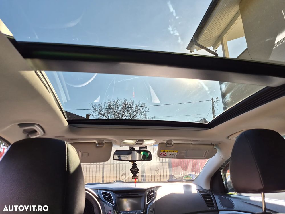 Hyundai i40 Kombi 1.7 CRDi DCT Premium - 21