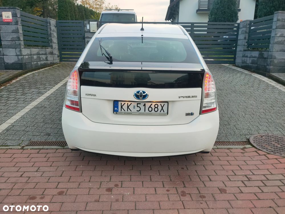 Toyota Prius 2011 photo 5